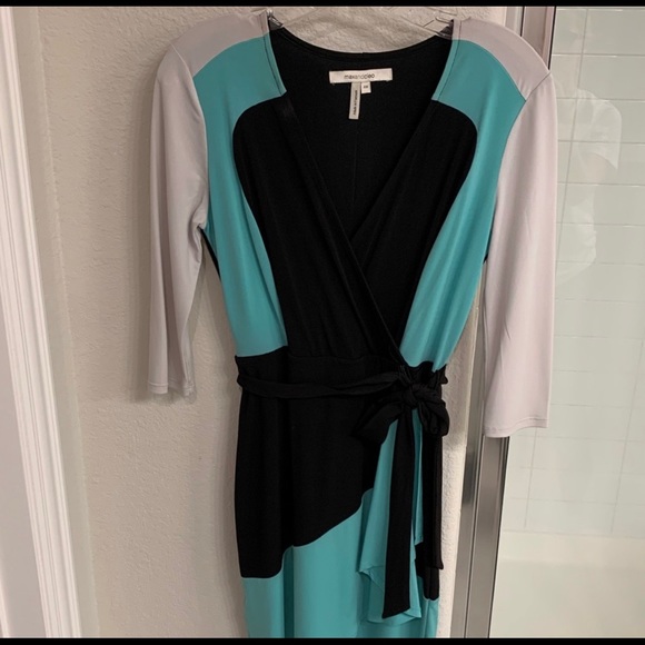 Colorblock Wrap Dress - Picture 5 of 6